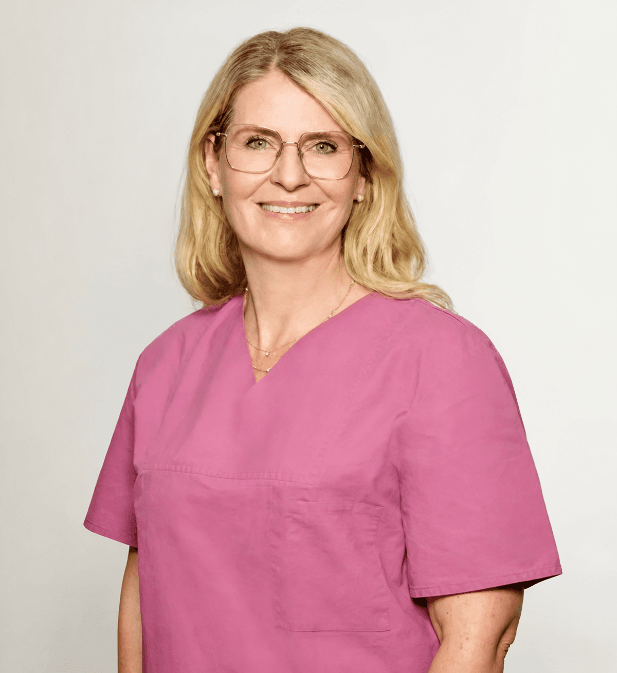 Dr Maja Köbel-Aink, specialist in oral and maxillofacial surgery and anaesthesiology